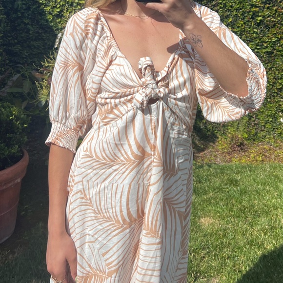 Roxy Dress - Picture 4 of 8